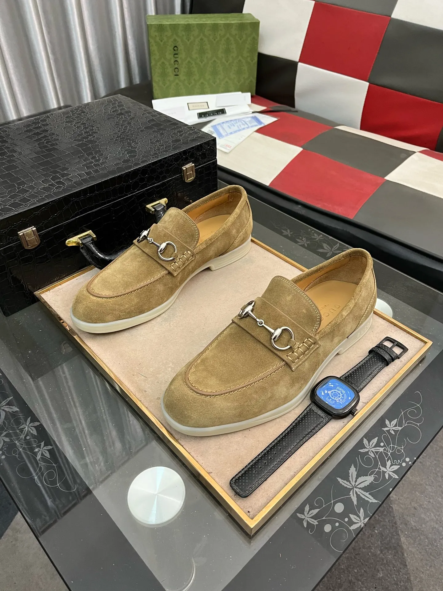 Men's shoes 💰540⌚️⌚️【GUCCi】Original frosted calfskin, water-dyed cowhide lining, original outsole, men's and women's fashion, formal casual leather shoes, slip-on men's and women's shoes series, young fashion, European and American trends, British style, casual matching, comfortable feet, standard code: men's code 38-444️⃣colors available
